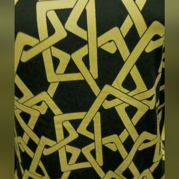 Black & Gold Link Dress - Picture 2 of 2